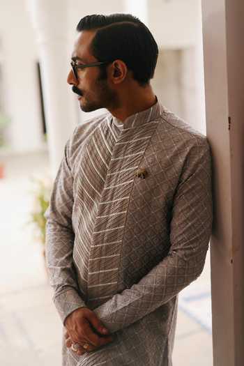 AMIT BEHKI Grey Silk Embroidered Kurta Set Online at Aza Fashions AMIT BEHKI_Grey Silk Embroidered Kurta Set _Online_at_Aza_Fashions