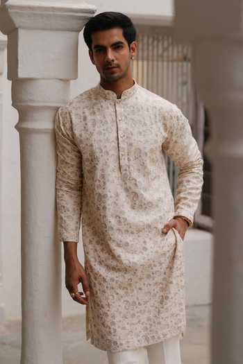 Buy_AMIT BEHKI_Off White Pashmina Embroidered Kurta Set _Online_at_Aza_Fashions