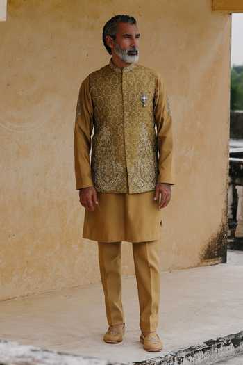 AMIT BEHKI Floral Woven Bundi & Kurta Set 