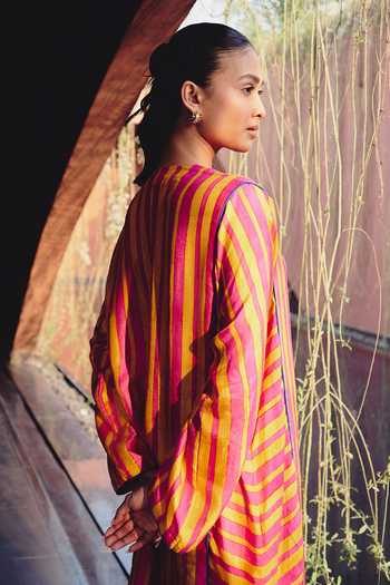 Buy_Kavya Singh Kundu_Pink Silk Round Neck Ric Block Print Kurta And Pant Set _Online_at_Aza_Fashions
