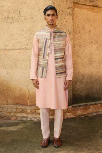 Aum By Asit And Ashima Kurta Set With Linear Embroidered Bundi 