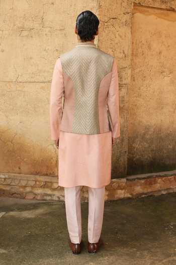 Aum By Asit And Ashima Kurta Set With Linear Embroidered Bundi 