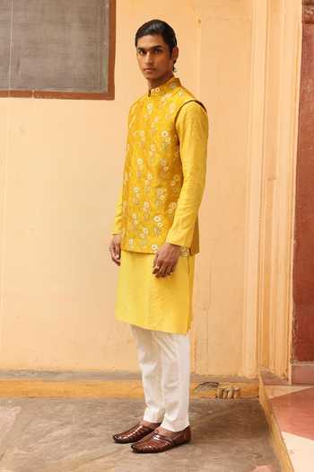Buy_Aum By Asit And Ashima_Yellow Silk, Brocade, Jacquard, Cotton, Lycra Embroidery Bundi And Kurta Set _Online_at_Aza_Fashions