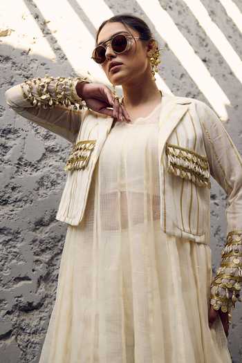 Shop_ASHNA VASWANI_Ivory Kota Doria, Cotton V-neck Coin And Shell Lace Jacket Set _Online_at_Aza_Fashions