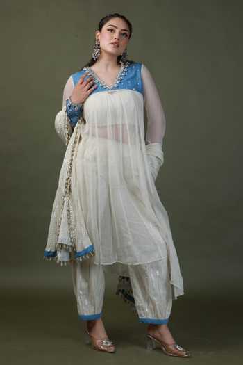 ASHNA VASWANI_Ivory Cotton, Denim, Kota Doria Round Neck, Yes And Kurta Set _Online_at_Aza_Fashions