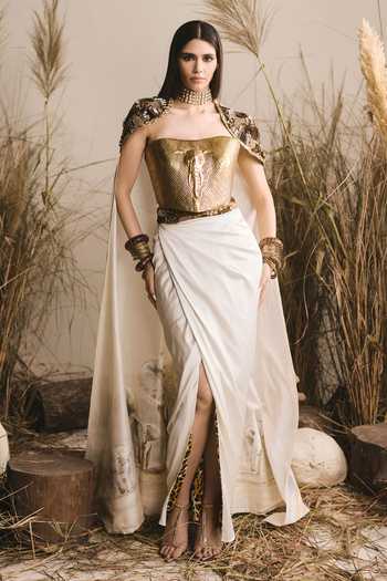 ASHNA VASWANI Chanderi Cape & Corset Set 