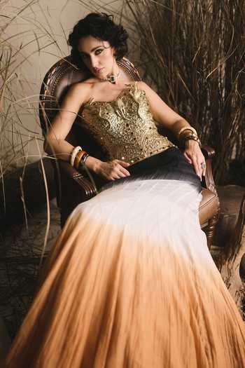 ASHNA VASWANI Multi Color Satin, Chanderi Silk Sweetheart Neck Brass Bustier And Skirt Set at Aza Fashions ASHNA VASWANI_Multi Color Satin, Chanderi Silk Sweetheart Neck Brass Bustier And Skirt Set _at_Aza_Fashions
