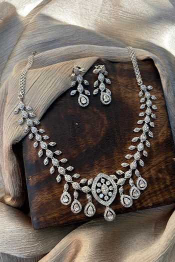 Prestones_Silver Plated Stone Embellished Necklace Set _Online_at_Aza_Fashions