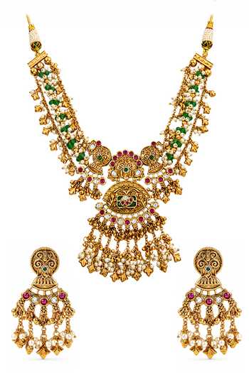 Prestones Kundan Embellished Pendant Necklace Set 