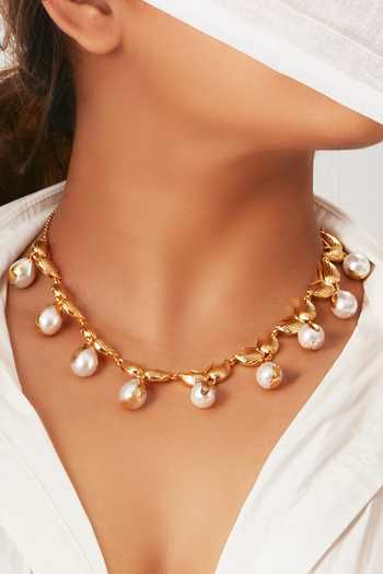 Dhwani Bansal Jewellery Zooni Textured Leaf Motif Necklace 