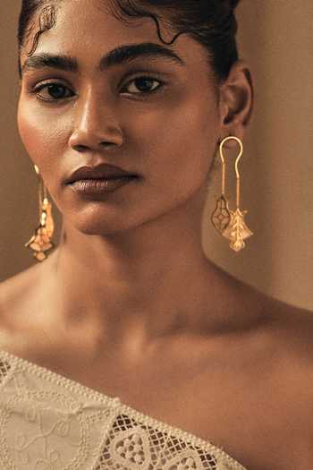 Dhwani Bansal Jewellery Hamsa Mother Of Pearl Embellished Earrings 