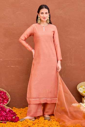 Taro Peach Chanderi Silk, Organza Keyhole Neck Kesar Kurta Set at Aza Fashions Taro_Peach Chanderi Silk, Organza Keyhole Neck Kesar Kurta Set _at_Aza_Fashions