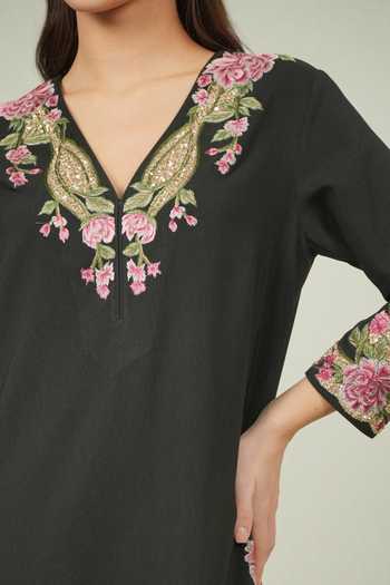 Shop_RANNA GILL_Black Crinkle, Polyester V-neck Velmira Bloom Embroidered Tunic Set _Online_at_Aza_Fashions