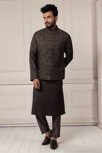 POONAM KASERA Graphite Embroidered Bundi Set 
