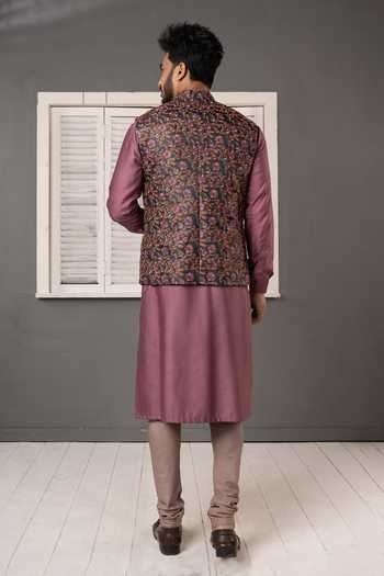 POONAM KASERA Floral Thread Embroidered Bundi Set 
