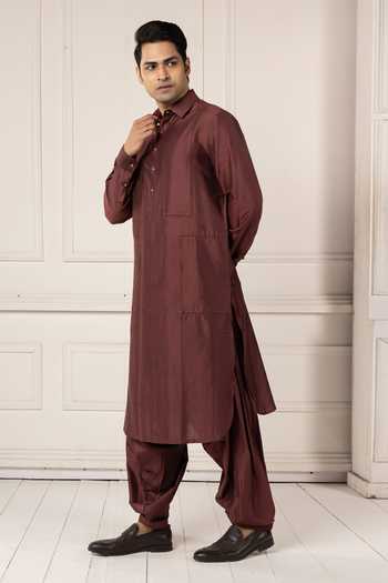 Buy POONAM KASERA Maroon Silk, Cotton Deep Textured Kurta Set Buy_POONAM KASERA_Maroon Silk, Cotton Deep Textured Kurta Set
