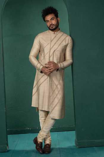 POONAM KASERA Diagonal Pintucks Kurta Set 