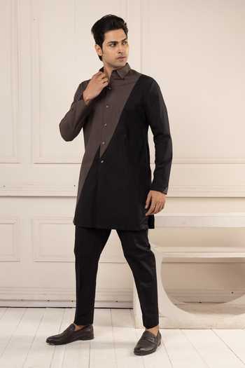 POONAM KASERA_Black Poplin Color Block Kurta Set _at_Aza_Fashions