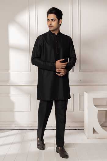 Shop POONAM KASERA Black Silk, Cotton Floral Print Jacket And Kurta Set Online at Aza Fashions Shop_POONAM KASERA_Black Silk, Cotton Floral Print Jacket And Kurta Set _Online_at_Aza_Fashions