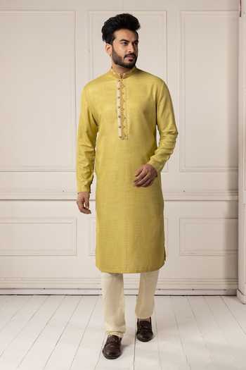 POONAM KASERA Kashmiri Embroidered Kurta Set 
