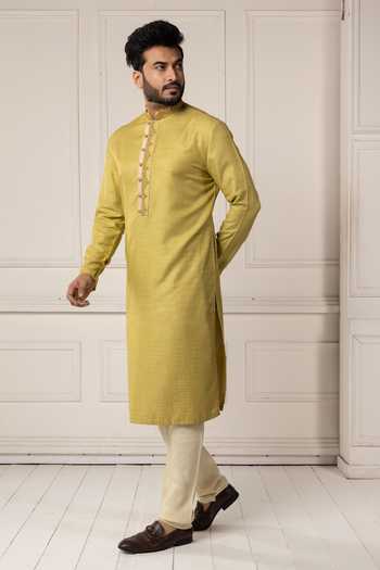 POONAM KASERA Green Silk, Dupion Kashmiri Embroidered Kurta Set at Aza Fashions POONAM KASERA_Green Silk, Dupion Kashmiri Embroidered Kurta Set _at_Aza_Fashions