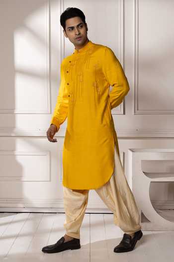 POONAM KASERA Yellow Silk, Dupion Hand Painted Pathani Kurta Set Online at Aza Fashions POONAM KASERA_Yellow Silk, Dupion Hand Painted Pathani Kurta Set _Online_at_Aza_Fashions