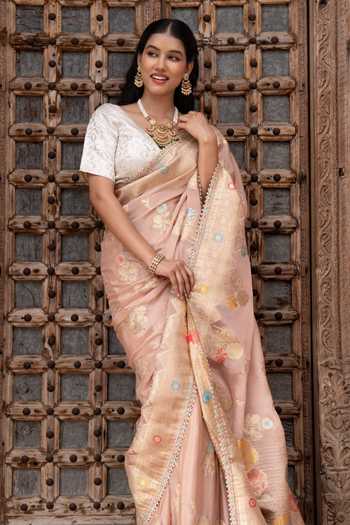 Zal From Benaras Pink Chiffon Handloom Saree With Unstitched Blouse Fabric Online at Aza Fashions Zal From Benaras_Pink Chiffon Handloom Saree With Unstitched Blouse Fabric _Online_at_Aza_Fashions