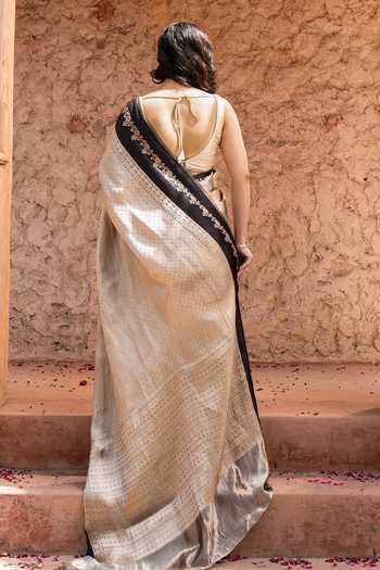 Zal From Benaras Handloom Saree With Unstitched Blouse Fabric 