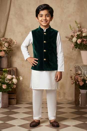 Shop Byb Premium Green Velvet Dark Sleeveless Bundi at Aza Fashions Shop_Byb Premium_Green Velvet Dark Sleeveless Bundi _at_Aza_Fashions