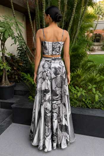 Ajiesh Oberoi Printed Lehenga & Blouse Set