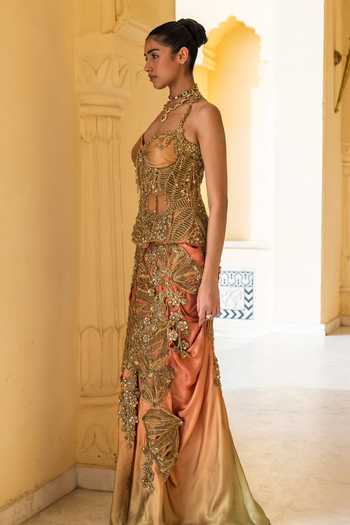 Shop Moledro Coral Georgette, Net Sweetheart Neck Solara Embroidered Skirt Set Online at Aza Fashions Shop_Moledro_Coral Georgette, Net Sweetheart Neck Solara Embroidered Skirt Set _Online_at_Aza_Fashions