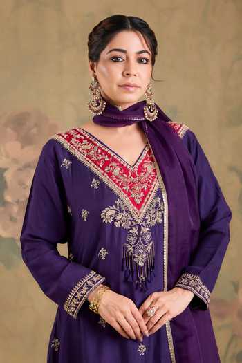 Shop Studio A Purple Silk V-neck, Yes Asymmetric Embroidered Kurta Set Online at Aza Fashions Shop_Studio A_Purple Silk V-neck, Yes Asymmetric Embroidered Kurta Set _Online_at_Aza_Fashions