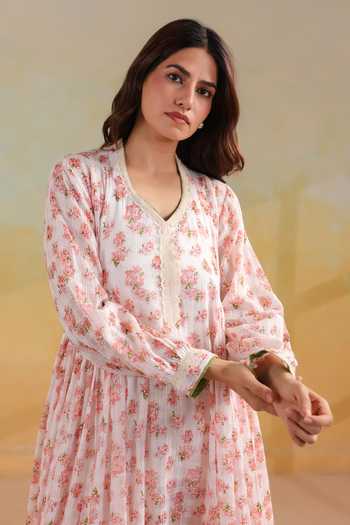 Anshu Wadhwa_Off White Cotton V-neck Floral Print Gathered Anarkali Set _at_Aza_Fashions