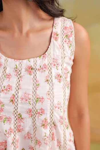 Buy_Anshu Wadhwa_White Cotton Scoop Neck Floral Print Dress 