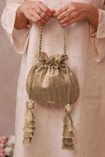 Amyra Inej Textured Gota Potli 