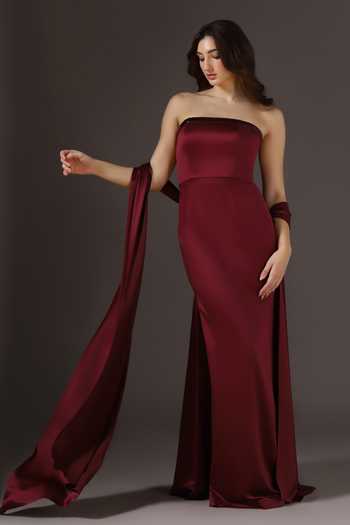 Pooja Peshoria Yoke Embroidered Gown With Scarf 