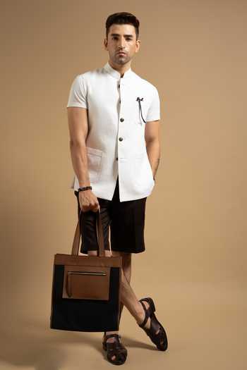 Gargee Designers White Linen Patch Pocket Down Vest Online at Aza Fashions Gargee Designers_White Linen Patch Pocket Down Vest _Online_at_Aza_Fashions