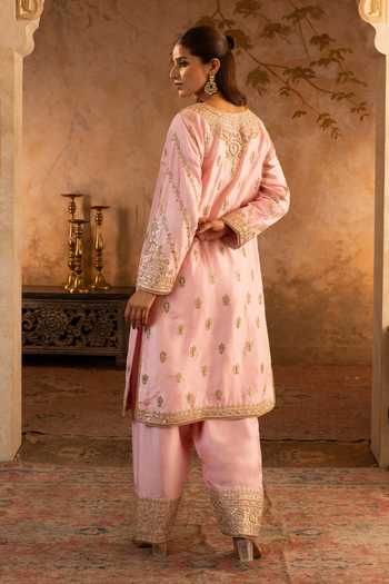 ANGAD SINGH Blush Pink Silk Embroidered Kurta Set 