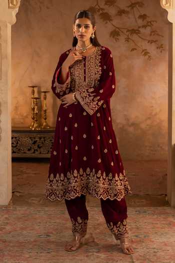 Shop ANGAD SINGH Maroon Net, Velvet Round Neck, Yes Embroidered Kurta Set Online at Aza Fashions Shop_ANGAD SINGH_Maroon Net, Velvet Round Neck, Yes Embroidered Kurta Set _Online_at_Aza_Fashions