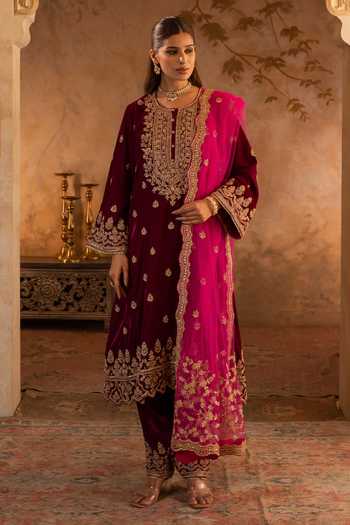 ANGAD SINGH Embroidered Velvet Kurta Set 