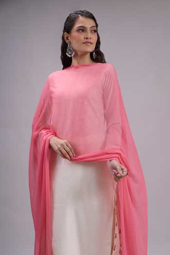 Khwaab By Sanjana Lakhani Pink Silk Dupatta at Aza Fashions Khwaab By Sanjana Lakhani_Pink Silk Dupatta _at_Aza_Fashions