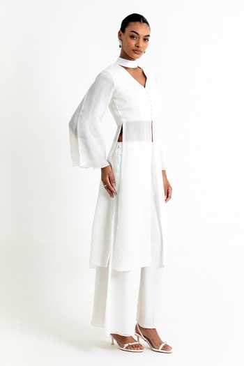 Raison D'Etre Atelier White Organza, Modal V-, Choker Luna Cut-out Tunic With Trouser at Aza Fashions Raison D'Etre Atelier_White Organza, Modal V-, Choker Luna Cut-out Tunic With Trouser _at_Aza_Fashions
