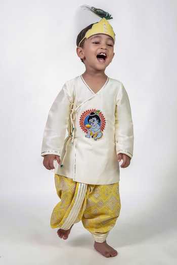 Label Kiaa Krishna Ji Embroidered Kurta With Dhoti Pant 