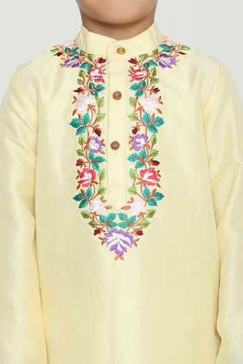 Buy_Label Kiaa_Yellow Silk, Cotton Embroidered Kurta Set _Online_at_Aza_Fashions