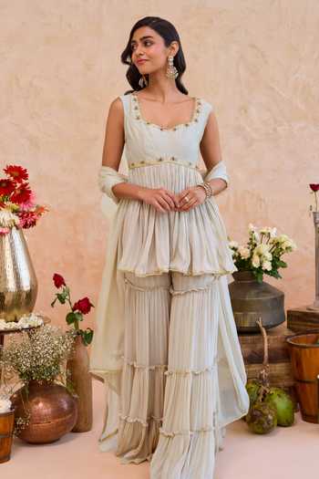 Taro Haya Tiered Sharara Set