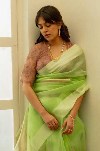 Buy Priyanka Raajiv Green Silk Aishani Saree With Unstitched Blouse Fabric Online at Aza Fashions Buy_Priyanka Raajiv_Green Silk Aishani Saree With Unstitched Blouse Fabric _Online_at_Aza_Fashions