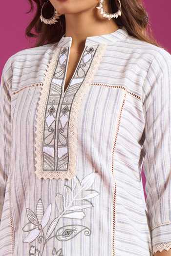 Khwaab By Sanjana Lakhani_White Linen Mandarin Collar, Yes Printed Straight Kurta And Pant Set _at_Aza_Fashions