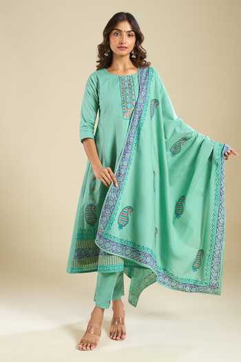 Khwaab By Sanjana Lakhani Green Cotton Round Neck, Yes Printed Kurta Set Online at Aza Fashions Khwaab By Sanjana Lakhani_Green Cotton Round Neck, Yes Printed Kurta Set _Online_at_Aza_Fashions