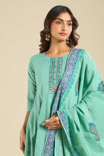 Buy Khwaab By Sanjana Lakhani Green Cotton Round Neck, Yes Printed Kurta Set Online at Aza Fashions Buy_Khwaab By Sanjana Lakhani_Green Cotton Round Neck, Yes Printed Kurta Set _Online_at_Aza_Fashions