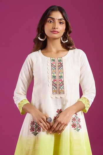 Shop Khwaab By Sanjana Lakhani Cream Cotton Round Neck Straight Embroidered Kurta And Pant Set Online at Aza Fashions Shop_Khwaab By Sanjana Lakhani_Cream Cotton Round Neck Straight Embroidered Kurta And Pant Set _Online_at_Aza_Fashions